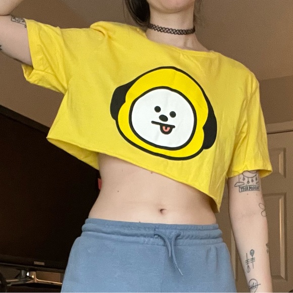 🌕 BT21 Chimmy Crop Top - Picture 2 of 5